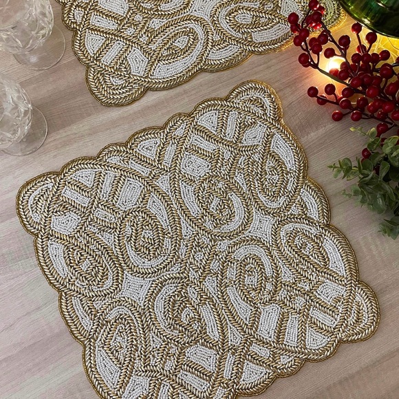 Other - Elegant Gold and White Placemats (6)